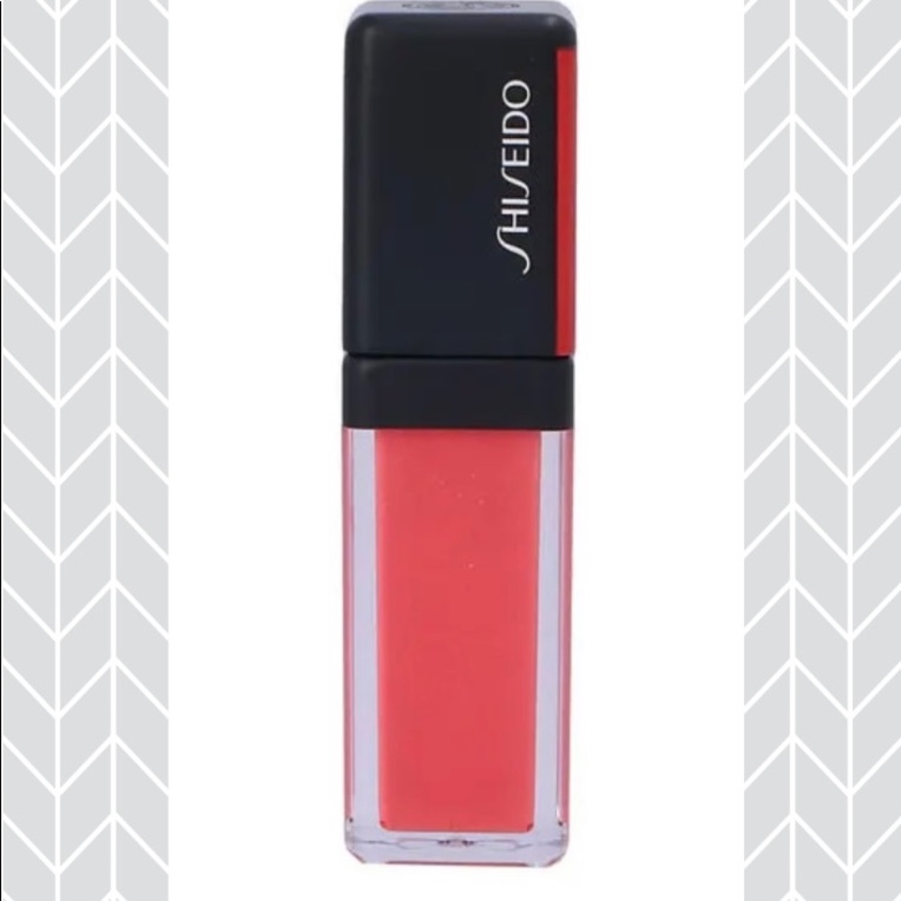 SHISEIDO "coral spark" lacquerInk lip shine